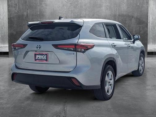 2024 Toyota Highlander Hybrid LE