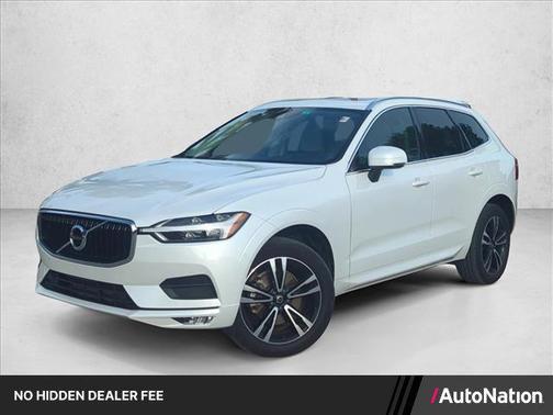 Crystal White Metallic 2021 Volvo XC60 T5 Momentum
