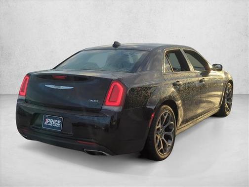 2018 Chrysler 300 S