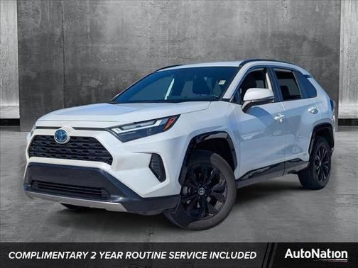 2022 Toyota RAV4 Hybrid SE