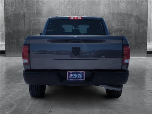 2024 RAM 1500 Classic Warlock Crew Cab 4x2 5'7' Box