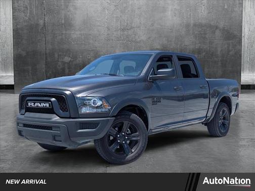 2024 RAM 1500 Classic Warlock Crew Cab 4x2 5'7' Box