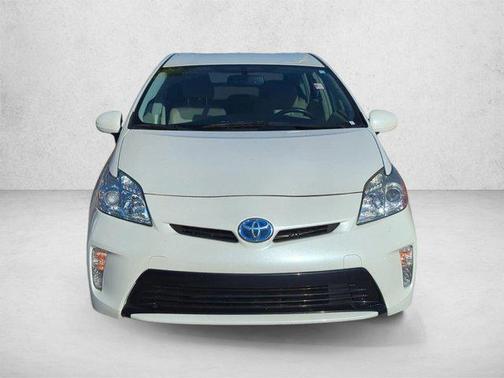 Blizzard Pearl 2014 Toyota Prius Four