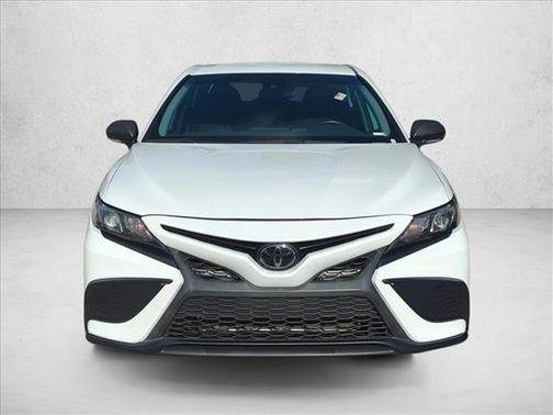 Ice Cap 2024 Toyota Camry SE