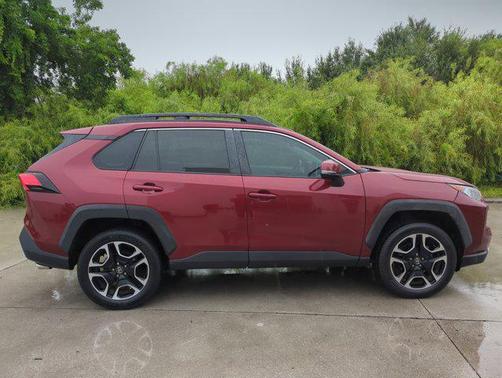 2020 Toyota RAV4 Adventure
