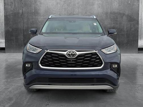 2021 Toyota Highlander Platinum