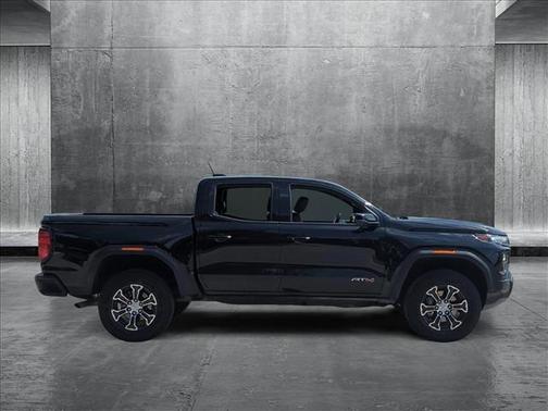 2024 GMC Canyon Base