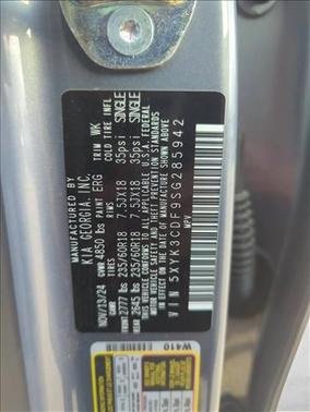 Everlasting Silver 2025 Kia Sportage EX