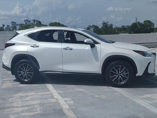 2023 Lexus NX 250 Premium
