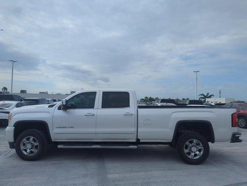 2018 GMC Sierra 3500 Denali