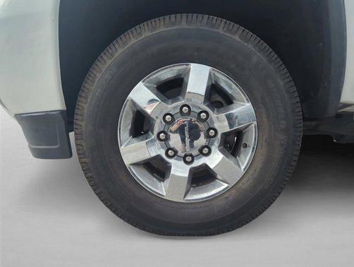 White Frost Tricoat 2018 GMC Sierra 3500 Denali