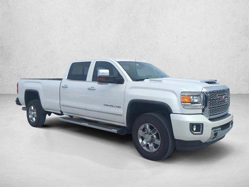White Frost Tricoat 2018 GMC Sierra 3500 Denali