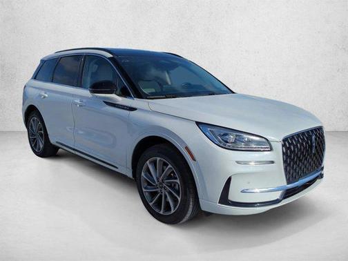 Pristine White Metallic Tri-Coat 2025 Lincoln Corsair Grand Touring