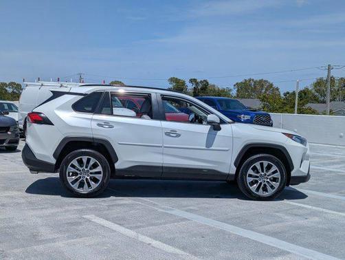 2019 Toyota RAV4 Limited
