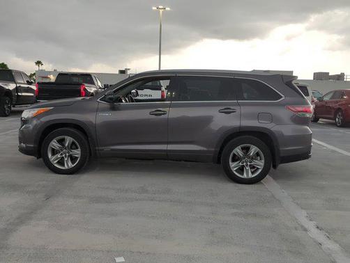 2016 Toyota Highlander Hybrid Platinum