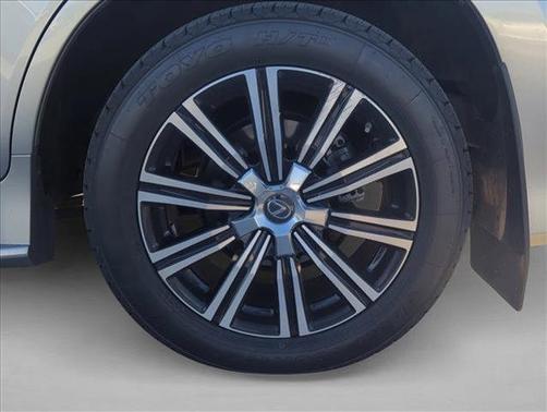 2021 Lexus LX 570 Three-Row