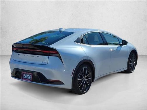 2025 Toyota Prius XLE