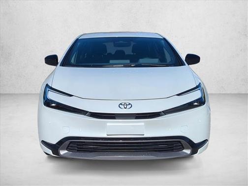 2025 Toyota Prius XLE