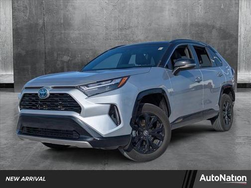 2023 Toyota RAV4 Hybrid SE