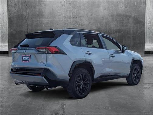 2023 Toyota RAV4 Hybrid SE