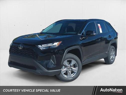 2025 Toyota RAV4 Hybrid XLE