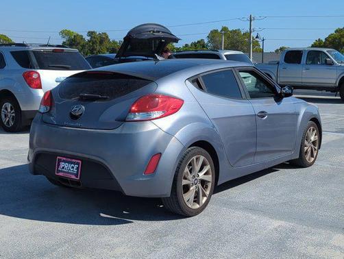 2017 Hyundai Veloster Base