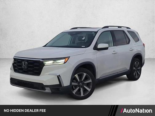 Platinum White Pearl 2023 Honda Pilot Touring 8-Passenger