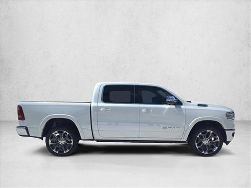Ivory White Tri-Coat Pearlcoat 2019 RAM 1500 Longhorn