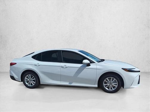 Ice Cap 2026 Toyota Camry LE