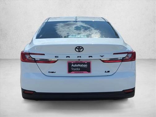 Ice Cap 2026 Toyota Camry LE
