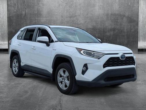 2021 Toyota RAV4 Hybrid XLE