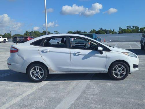 2017 Ford Fiesta SE