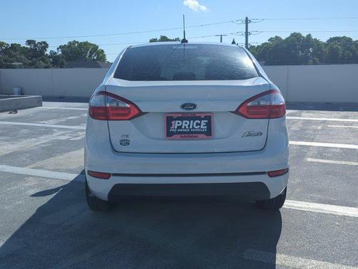 2017 Ford Fiesta SE