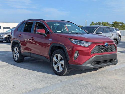 2021 Toyota RAV4 Hybrid XLE Premium