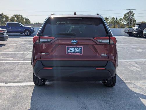 2021 Toyota RAV4 Hybrid XLE Premium
