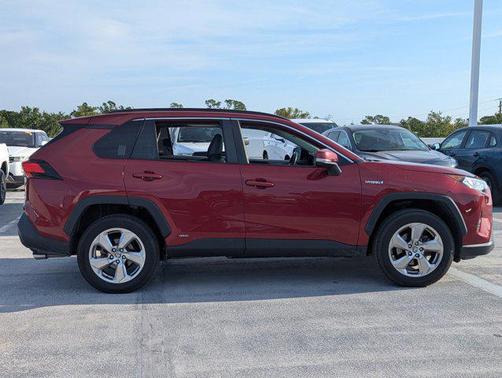 2021 Toyota RAV4 Hybrid XLE Premium