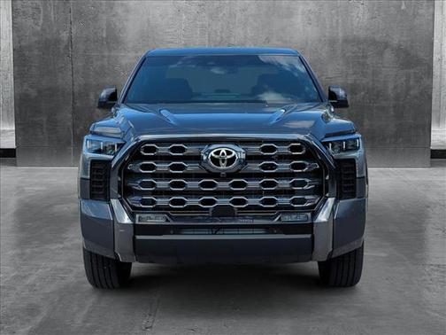 2025 Toyota Tundra Hybrid Platinum