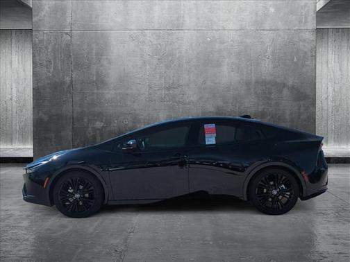 2025 Toyota Prius L