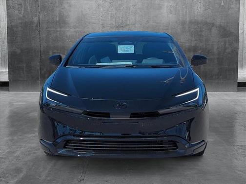 2025 Toyota Prius L