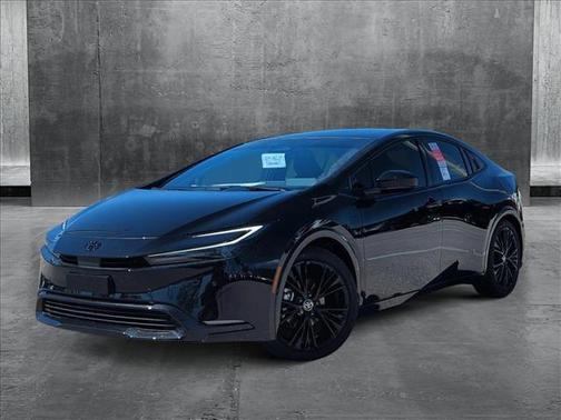 2025 Toyota Prius L