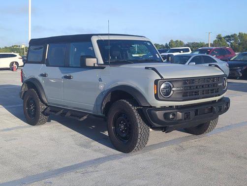 2023 Ford Bronco Black Diamond