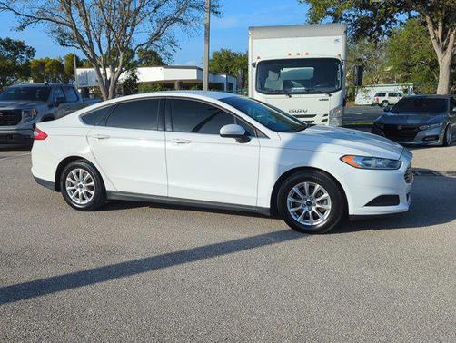 2015 Ford Fusion S