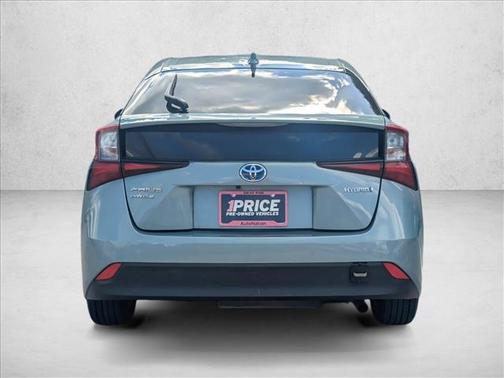 2021 Toyota Prius LE