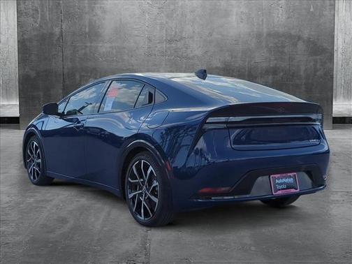 2025 Toyota Prius L
