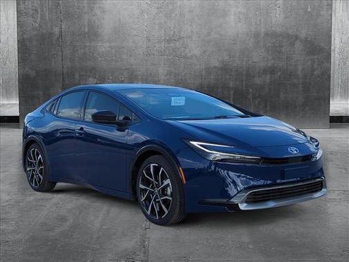 2025 Toyota Prius L