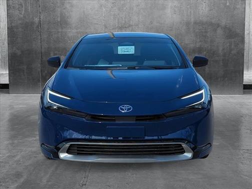 2025 Toyota Prius L