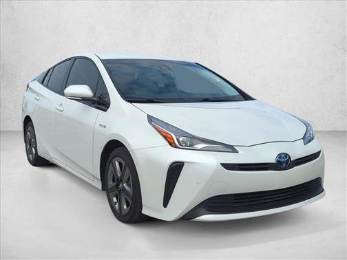 2019 Toyota Prius XLE