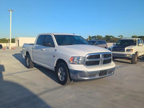 2019 RAM 1500 SLT