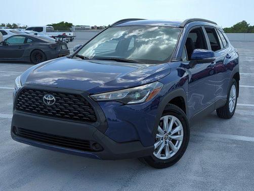 2024 Toyota Corolla Cross LE