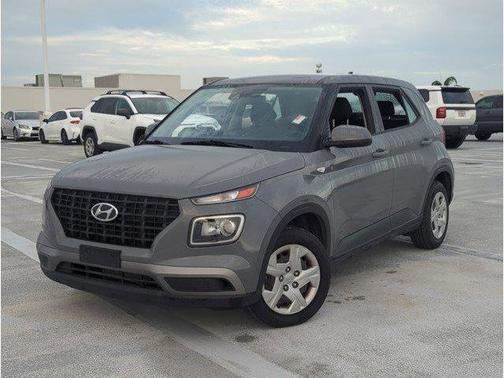 2020 Hyundai VENUE SE
